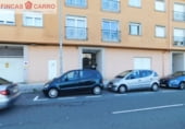 500m² commercial premises for sale in Pontevedra photo