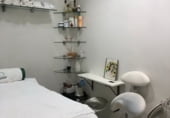 60m² salon de coiffure pour vente à Pontevedra, dans le quartier de A Virxe do Camiño photo