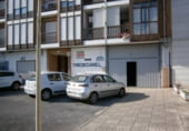 Local comercial en venta con 110m² en Torrelavega foto