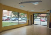Local comercial en venta con 260m² en Segovia foto