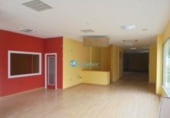 Local comercial en venta con 260m² en Segovia foto