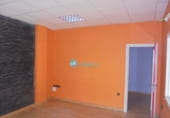 Local comercial en venta con 260m² en Segovia foto
