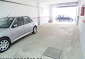 Local comercial en venta con 300m² en el Prat de Llobregat foto