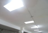 Local comercial en venta con 300m² en el Prat de Llobregat foto