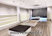 Local comercial en alquiler con 235m² en el Prat de Llobregat foto