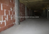 406m² commercial premises for sale in Logroño photo