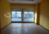 Local comercial
en venda
amb 90m² a Torrelavega foto