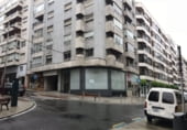 Local comercial en alquiler con 60m² en Vigo foto