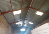 196m² entrepôt industriel pour vente à Mairena del Alcor photo