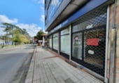 255m² commercial premises for rent in Grado photo