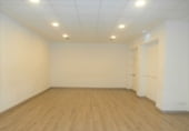 386m² gym for rent in Grado photo