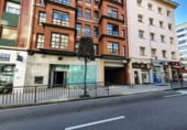 Local comercial en alquiler con 207m² en Oviedo, en la zona de Pumarín foto