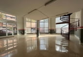 174m² locaux commerciaux pour location à Cornellà de Llobregat photo