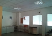 174m² locaux commerciaux pour location à Cornellà de Llobregat photo