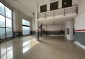 174m² locaux commerciaux pour location à Cornellà de Llobregat photo