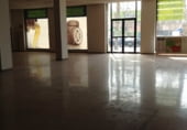 Local comercial Industrial
en venda, lloguer, lloguer
amb 650m² a Cornellà de Llobregat foto