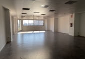 Oficina en alquiler con 165m² en Esplugues de Llobregat foto