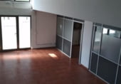230m² restaurant for rent in Cornellà de Llobregat photo