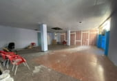 210m² commercial premises for rent in Cornellà de Llobregat photo