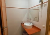 20m² bureau pour location à Sant Feliu de Llobregat photo