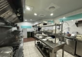 Restaurante en alquiler, traspaso con 200m² en Cornellà de Llobregat foto