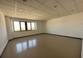 180m² bureau pour location à Cornellà de Llobregat photo