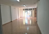 102m² commercial premises for sale in Cornellà de Llobregat photo