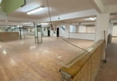 Local comercial
en venda
amb 500m² a Cornellà de Llobregat foto