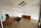 Nave Industrial en venta con 1000m² en Cornellà de Llobregat foto