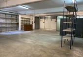Local comercial
en venda, lloguer
amb 330m² a Esplugues de Llobregat foto