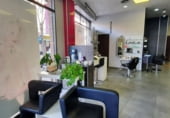 Perruqueria
en venda
amb 150m² a Cornellà de Llobregat foto