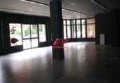 Local comercial en alquiler con 200m² en Granada, en la zona de Villarejo foto