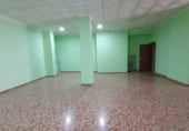 Local comercial en alquiler con 120m² en Alcalá la Real foto