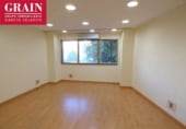 120m² commercial premises for sale in Albacete photo