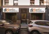 317m² commercial premises for rent in Pamplona, in the area of Segundo Ensanche photo