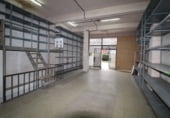 Local comercial en alquiler con 216m² en Oviedo, en la zona de El Vallobín foto