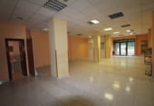 234m² commercial premises for sale in Oviedo, in the area of Llamaquique photo