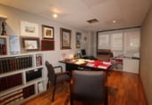 213m² bureau pour vente à Oviède, dans le quartier de Llamaquique photo
