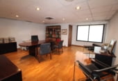 213m² bureau pour vente à Oviède, dans le quartier de Llamaquique photo