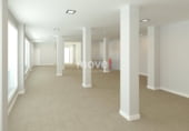 232m² commercial premises for sale in Madrid, in the area of Aluche photo