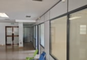 Local comercial en venta con 120m² en Sevilla, en la zona de Distrito Los Remedios foto