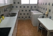 586m² commercial premises for rent in Seville, in the area of Orchard of Saint Teresa photo
