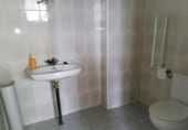 180m² offices for rent in La Roda photo
