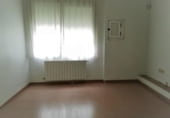 180m² offices for rent in La Roda photo