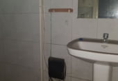 Local comercial en alquiler con 130m² en Oviedo foto