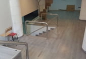 Local comercial en alquiler con 155m² en Oviedo foto