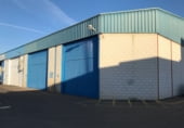 700m² warehouse for rent in Badajoz photo