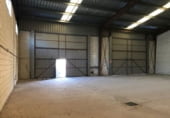 700m² warehouse for rent in Badajoz photo