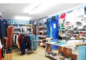 Local comercial en alquiler con 125m² en Loja foto