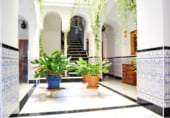 331m² hotel for sale in Loja photo